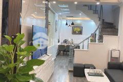 Bán nhà đẹp ngõ 141 giáp nhị lô góc, ô tô đỗ cửa, kinh doanh online, 42m2 4 tầng mt 3,5m giá nhỉnh 4