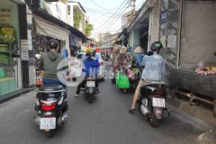 Bán nhà đường bạch đằng, gần hàng xanh, hẻm xe hơi, 85m2, 2 tầng chỉ 7.4 tỷ