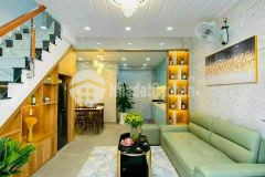 Vào ở ngay bán nhà 5 tầng cực đẹp nguyễn văn trỗi, pn, 48m2 4.1x11.7m, 8.4 tỷ