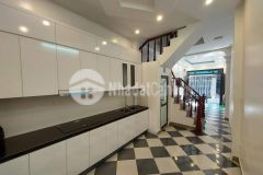 Đường tứ hiệp, ô tô đỗ cửa, kinh doanh, 2 mặt ngõ thông, nhà đẹp.