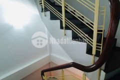 Ô tô đỗ cửa và vào nhà, nhà lô góc phố cầu giấy, 6 tầng mới chỉ 4.5 tỷ