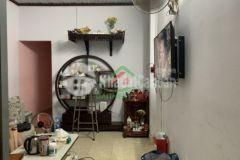 Bán nhà hẻm rộng lê hồng phong, quận 5, dt 55m2, 3 phòng.