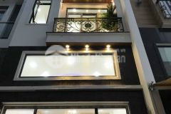 Bán gấp nhà 55m2, hẽm xe hơi đổ cửa, 3 lầu đúc, cách mặt tiền hồng lạc 3 căn, giá 5.5 tỷ