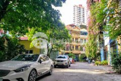 Bán nhà huyện ủy thanh trì 83m2 ô tô tránh vỉa hè hơn 6 tỷ.