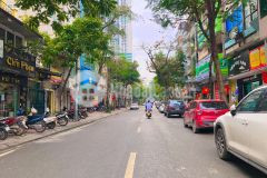 Cần bán gấp căn nhà mặt phố long biên 1 kinh doanh siêu đỉnh, dòng tiền 30trtháng.