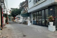 Bán nhà ngõ 565 lạc long quân, ngõ ô tô, dt 84m7 tầng22 phòng full đồ19.5 tỷ