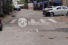 Cần bán nhà ngõ đường nguyễn văn cừ.3 tầng diện tích 75m2