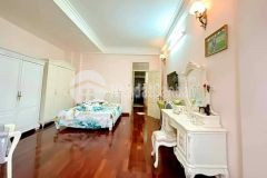 Cần bán gấp nhà phân lô cầu giấy ô tô tránh, kinh doanh 0569766799