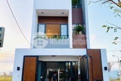 Bán nhà dĩ an, có việc bán lỗ căn nhà mới xây 1 triệt 2 lầu ngay trung tâm dĩ an