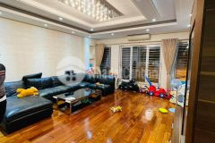 Nhà nguyễn khánh toàn, cầu giấy lô góc 2 thoáng, gara 0569766799