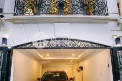 Nhà đẹp lung linh, ô tô tránh cách nhà 30m, gần trường gần chợ