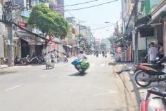 Mặt tiền, hưng phú, vỉa hè rộng, kinh doanh ngày đêm.