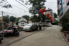 Nguyễn khoái phân lô ôtô vào nhà sổ đẹp ngõ thông. 48m2. gía 4 tỷ.