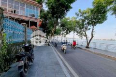 Bán nhà mặt phố view hồ tây, 60m2, mt 4m, 29.9 tỷ