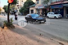 Bán đất đường ga đông anh,tt đông anh, vỉa hè,ô tô tải tránh,kd sầm uất, 180m.lh 0915126183.