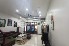 Guyễn văn cừ ô tô đua 20 m ra mặt phố siêu biệt thự ở sướng làm văn phòng quá đỉnh.