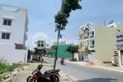 Cần bán lô đất chính chủ, vị trí đẹp, sổ hồng riêng 105 m2, tân bửu, bến lức, long an