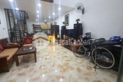 Bán nhà mặt tiền q7 nguyễn thị thập chỉ 8.8 tỷ 4 tầng