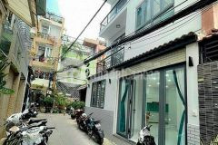 Bán nhà hoàng hoa thám, phú nhuận, hẻm xe hơi, 4 phòng, 6x7m,giá 6 tỷ 600