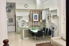 Bán nhà đường láng dt 50m2 x5t, mt 3,8m giá 5.85 tỷ.