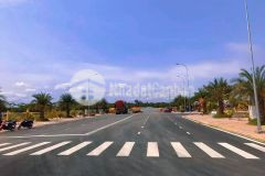 Cân ban ngay lô đât măt tiên đương 833b, sô hông riêng dt 5x20 920tr