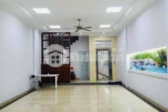 Nhà đẹp phân lô bàn cờ trần quốc hoàn, cầu giấy, thang máy, ô tô tránh sát phố lớn 0569766
