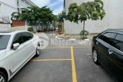 Nhà 1 trệt 3 lầu hẻm xe tảii đường trương văn thành, hiệp phú, quận 9, dt 130m214 tỷ tl.