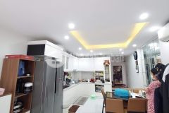 Hiếm bán nhà 5 tầng lô góc nguyễn văn cừ, long biên.