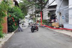 Bán 2 dãy trọ, ngay chợ thủ đức, p. trường thọ. dt 400m2