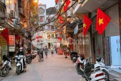 Bán nhà mặt ngõ kinh doanh ô tô tránh lương yên dt 40m2 5 tầng 5.9 tỷ 0944523668