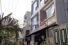 Bán nhà 1 trệt 2 lầu mặt tiền đường trần phú hướng đông bắc.