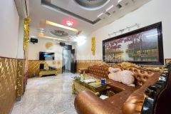 Nhà đẹp cầu giấy 45mx5t, lô góc 2 thoáng, ô tô tránh 15m, tiện ích, giá chỉ nhỉnh 5 tỷ.