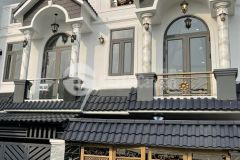 Nhà mới xây, 1 trệt 2 lầu, thổ cư 100 sổ hồng riêng