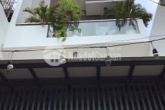 Nhà hẻm xe hơi đỗ cửa hẻm thông ngang 5m x 12m 4 tầng đúc bê tông cốt thép giá 6 tỷ 750
