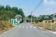 Bán lô góc 2 mặt tiền đã phân 13 nền, kdc lộc an, long thành.