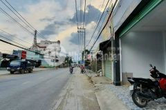 Nhà 2 mặt tiền đường nguyễn duy trinh phú hữu, diện tích 193m vị trí đẹp