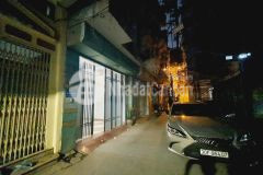 Nhà mặt ngõ, gara ô tô, khu dân trí cao phố phương mai, đống đa. 0911554873.