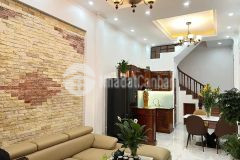 Nhà láng thượng cung điện trần gian 5 tầng lừng lững mang đồ ở ngay