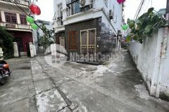 Bán gấp đất ngọc thuỵ, 56m2 mt4.5m, oto vào, gần chợ, 3.75 tỷ, 0868969391