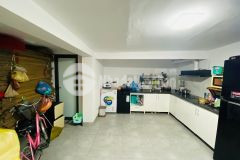 Ngọc lâm, long biên ngõ rộng, nông, ô tô đỗ thoải mái.