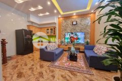 Nhà đẹp bùi xương trạch, ngõ ba gác, cổng riêng, nội thất sịn sò, an ninh tốt.