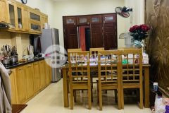 Chỉ 3.85 tỷ nhà đẹp tân mai 32m2, 5 tầng. cách phố tân mai 15m, ngõ ba gác phi thông sang 147 tân