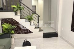 Bán nhà cmt8, quận 10, hxh, 3 tầng, giá rẻ