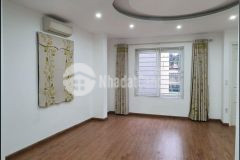 Bán nhà phố lạc long quân 7 tỷ 9, ô tô tránh, kinh doanh, 46m2 5 tầng