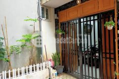 Chính chủ bán nhà đẹp 5 tầng ngọc thuỵ long biên 5p sang phố cổ 40m chỉ hơn 3 tỷ