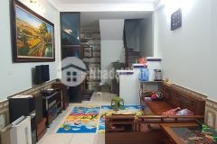 Cực hếm cầu giấy 40m2 x 4 tầng, mt 4m, 4.1 tỷ ngõ rộng gần phố xem là chốt.