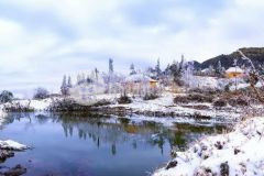 Chính chủ cần bán mảnh đất dt 1800m2, mặt tiền siêu khủng 90m tại séo mý tỷ, sapa.