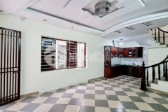 Chủ mót cần bán nhà phố mai dịch 39m2, 5t, lô góc, 2 thoáng, sát phố, 4.15 tỷ