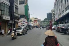 Bán nhà phương mai oto đỗ cửa gần hồ kd siêu đỉnh, ở sướng 55m 5t.