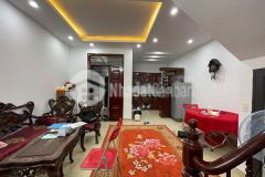 Nhà nguyễn hoàng36m ngõ thông khu vực sầm uất gần bãi đỗ xe 3.95 tỷ. 0962.656.654
